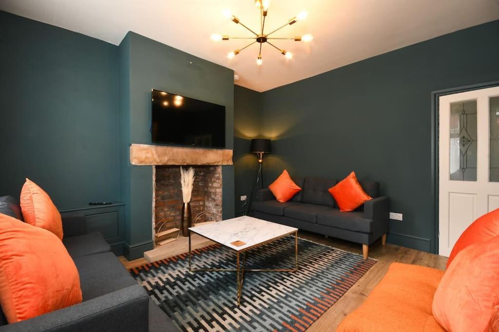 Cottage Style 3 Bedroom House - Close To City Centre & The Peaks Chesterfield Ngoại thất bức ảnh